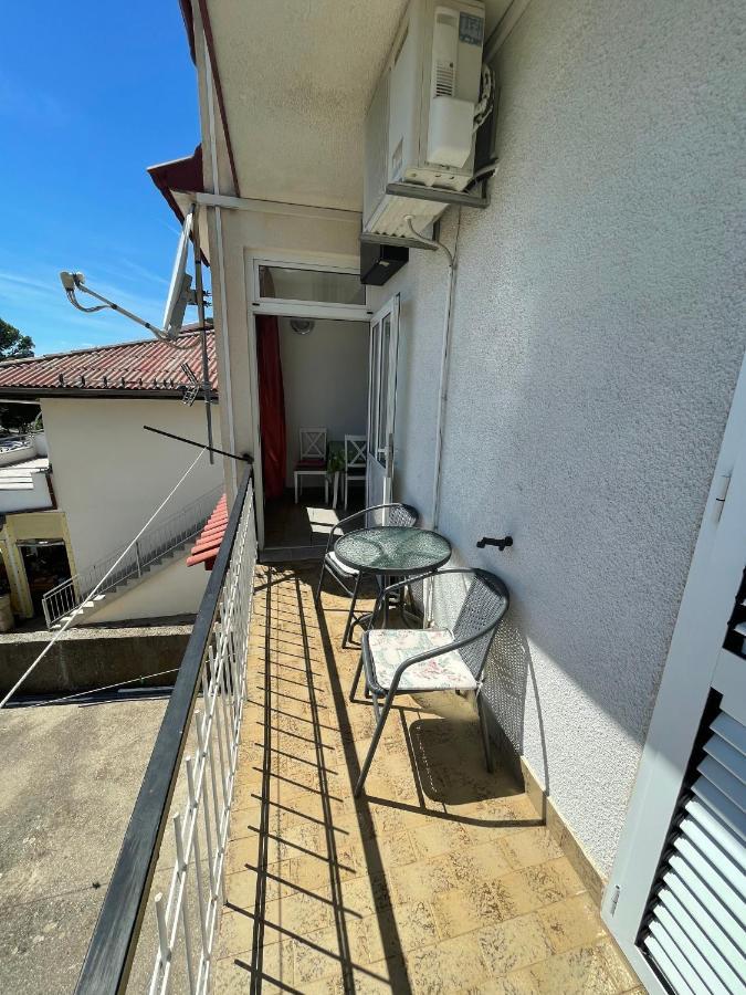 Diana Rooms&Apartments Starigrad Paklenica Exterior foto