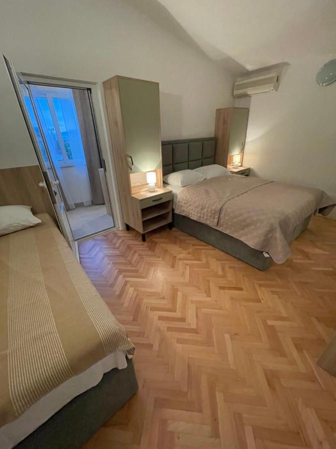 Diana Rooms&Apartments Starigrad Paklenica Exterior foto