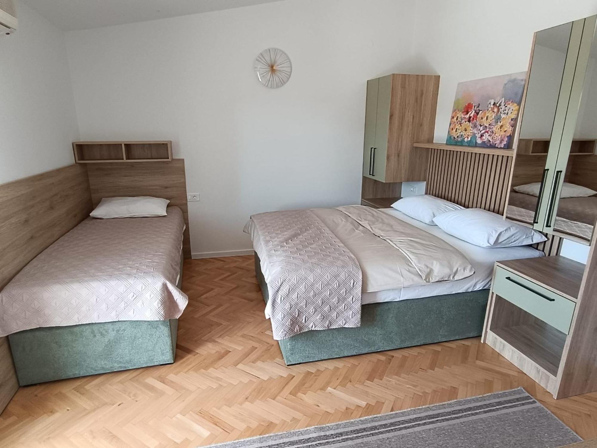 Diana Rooms&Apartments Starigrad Paklenica Habitación foto
