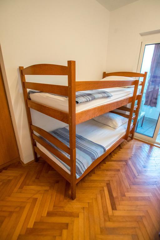Diana Rooms&Apartments Starigrad Paklenica Exterior foto