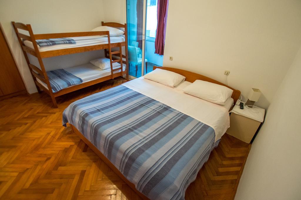 Diana Rooms&Apartments Starigrad Paklenica Exterior foto